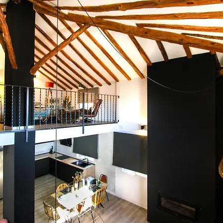 Villa The Hamlet By Xuq Group Cenizate